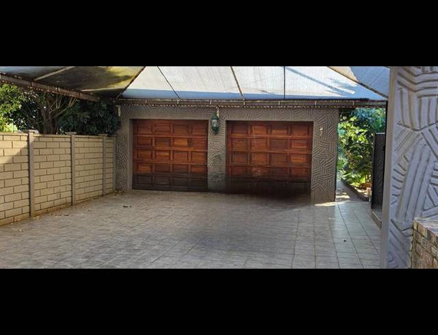 3 BEDROOM HOUSE FOR SALE IN VANDERBIJLPARK SE 2